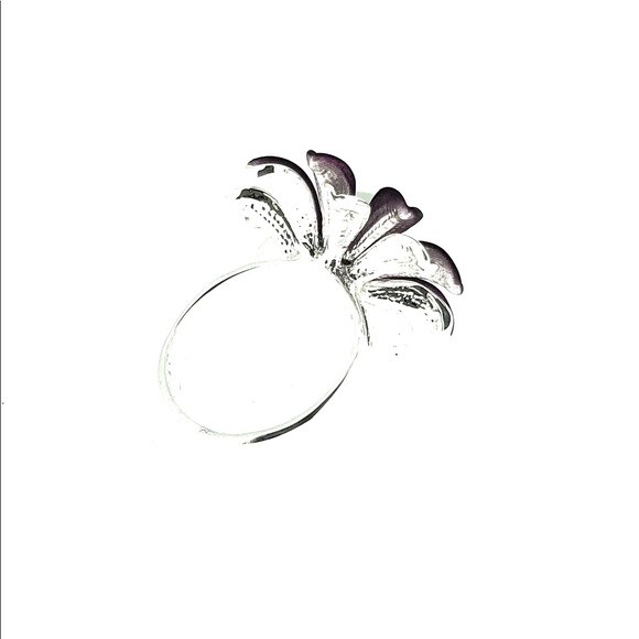 Flower Ring - Picture 6 of 6